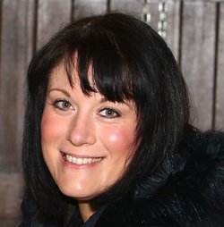 bestselling author Joanne Clancy