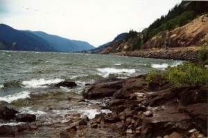 flash fiction writing prompt columbia river washington oregon 2001