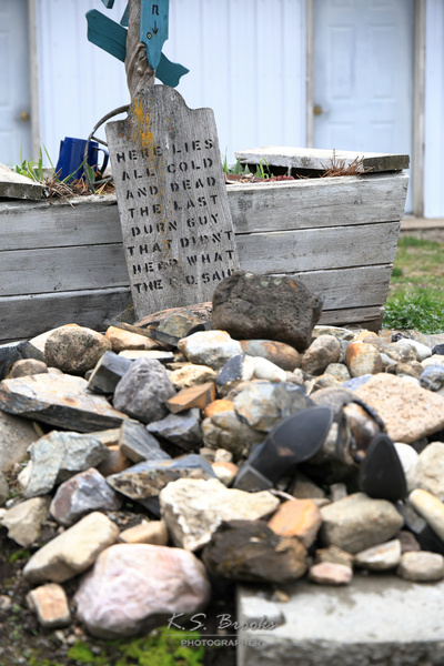 cowboy grave at a western theme park flash fiction writing prompt copyright KS Brooks